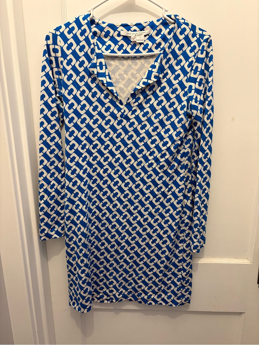 Diane Von Furstenberg Blue and White Geometric Long Sleeve Dress